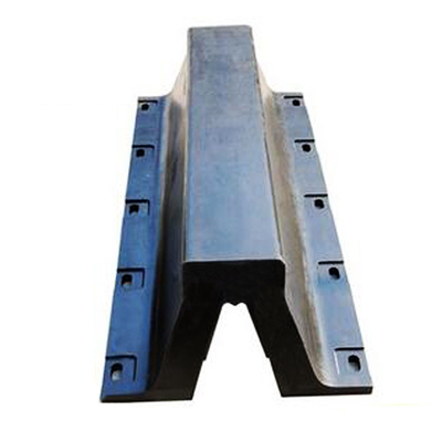V300 * 1000L Cao su tự nhiên màu đen Fender loại V cho cầu cảng
