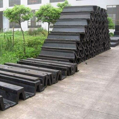 Chắn chắn vòm biển Arch Marine Dock Mang cao su tự nhiên chịu được sự hấp thụ năng lượng cao