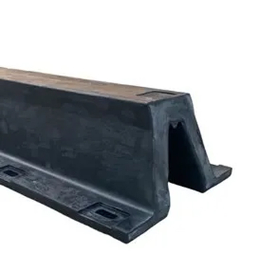 Cao su tự nhiên Loại V Fender Chiều cao 200mm-1000mm Chống mài mòn