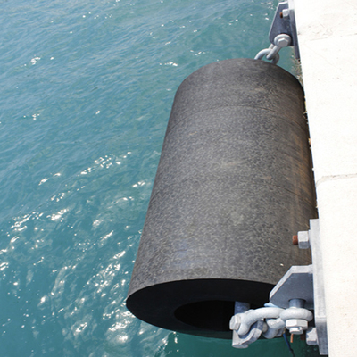 Hình trụ rỗng O Hình dạng Bumpers Marine Dock Vật liệu NR / NBR