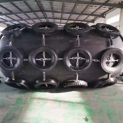 Tấm chắn bùn cao su bên thuyền 50 Kpa cho tàu và bến tàu