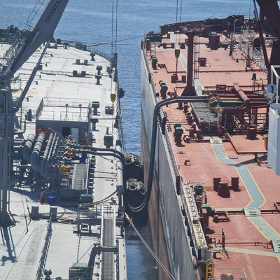 Hình trụ Iso17357 Dock Cao su Fender Màu đen 80kpa Marine Dock Bumpers