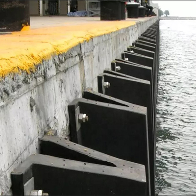 Cầu cảng cao su tự nhiên Harga Marine V Type Fender
