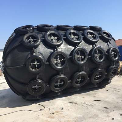 Tàu biển 50kPa Tấm chắn bùn cao su khí nén có lốp và dây xích Bảo vệ tàu Dock