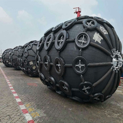 Máy phun cao su cao độ trong ngành công nghiệp biển và ngoài khơi