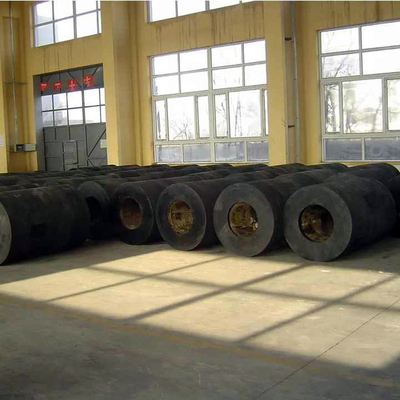 Tàu cao su 300x150 Fenders hình trụ để bảo vệ cảng bến cảng