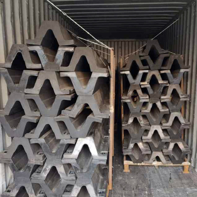 Vỏ cao su Marine Dock Fenders màu đen Độ uốn cong cao