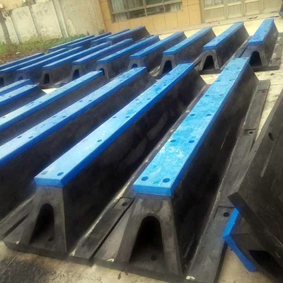 Nồng độ hấp thụ năng lượng cao 1000mm loại V Fender cho tàu và thuyền