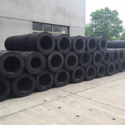 Các cơ quan cảng sử dụng máy móc có hình trụ để tăng cường an toàn và bảo vệ hàng hải