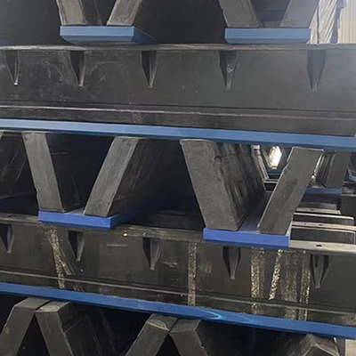 Fender cao su cung nhẹ với khả năng chống va chạm cao và khả năng chống mài mòn