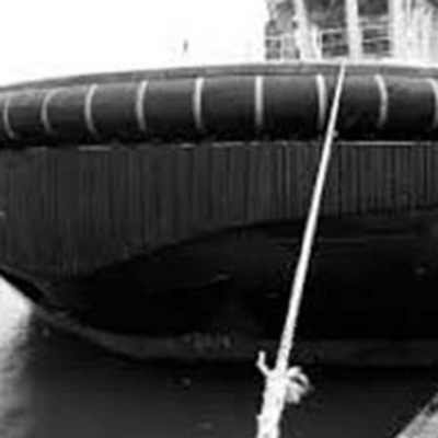 Chứng nhận Bv Thuyền kéo Fenders Tàu đến Tàu Hoạt động Fenders Khả năng chống va chạm tuyệt vời