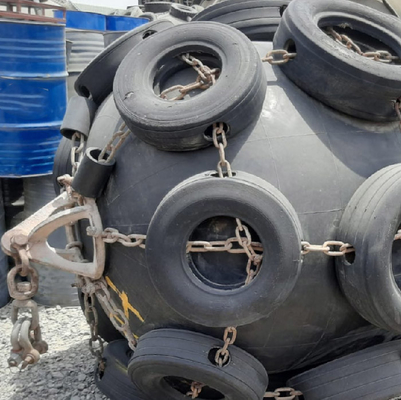 Dock cao su Fender giá cả phải chăng Điểm cao su Pneumatic Fender cho nhà máy đóng tàu