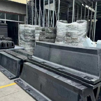Black Arch cao su Fender cho cảng bền và bảo vệ bến cảng