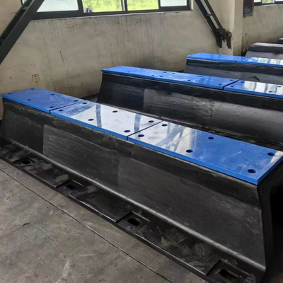 Máy phun cao su tàu biển loại V cho bến cảng