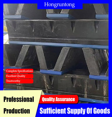 Phòng chống tia cực tím Dock Fender cao su hấp thụ năng lượng cao lực phản ứng thấp