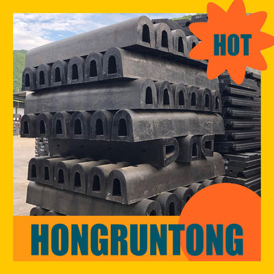 Đệm cao su D có khả năng chịu nén cao, độ bền lâu dài, đàn hồi tốt, bảo vệ bến cảng đáng tin cậy