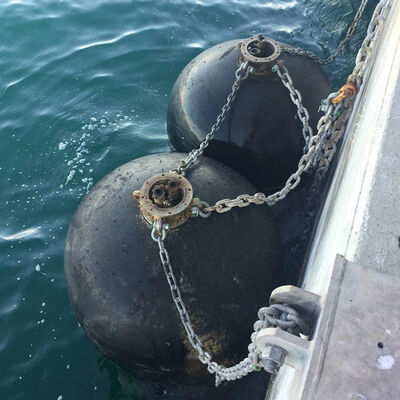 Kết cấu cao su bền bỉ, chắn bùn dưới nước, tiêu tán năng lượng tuyệt vời, chống chịu thời tiết