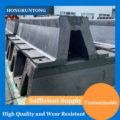 Phân phối lực đồng nhất Arch Rubber Fender Bảo trì thấp Khả năng chống nén cao